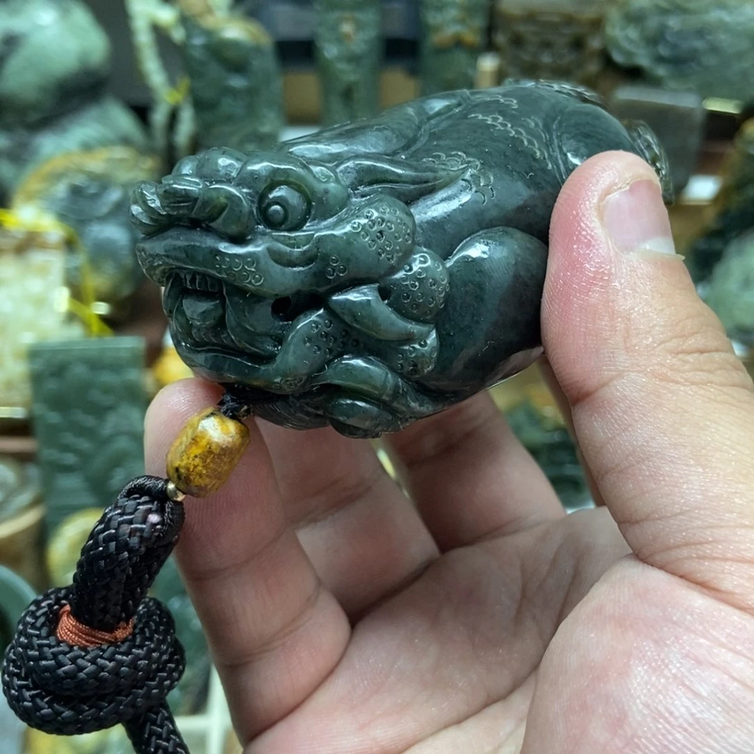 未镶嵌岫岩河磨玉（透闪石质玉）把件N****o