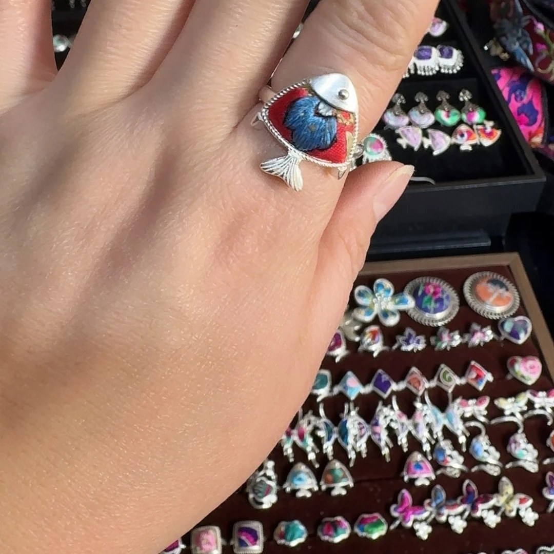 织绣民族风刺绣戒指