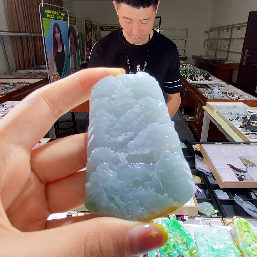 翡翠未镶嵌颈饰翡翠