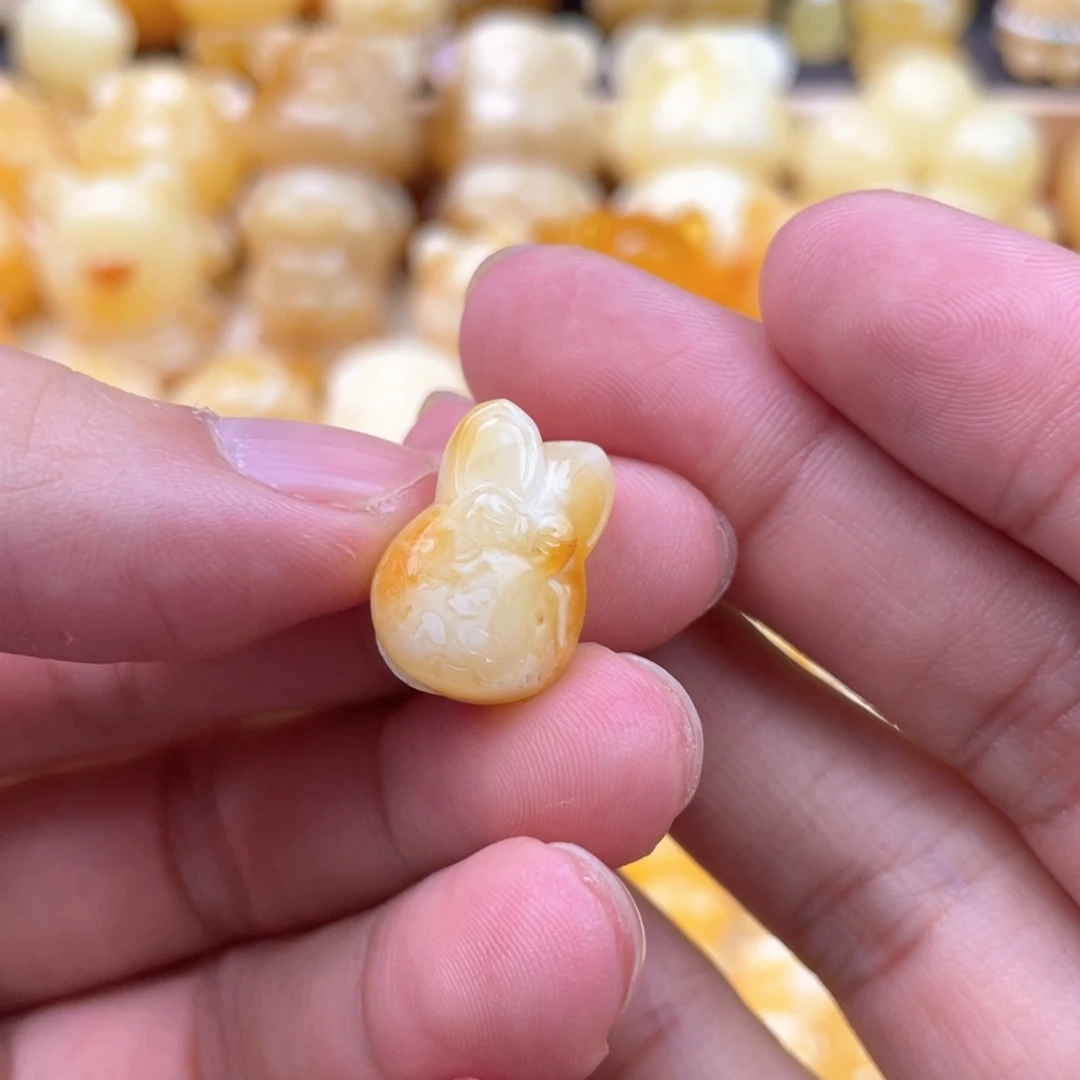 未镶嵌琥珀裸石蜜蜡