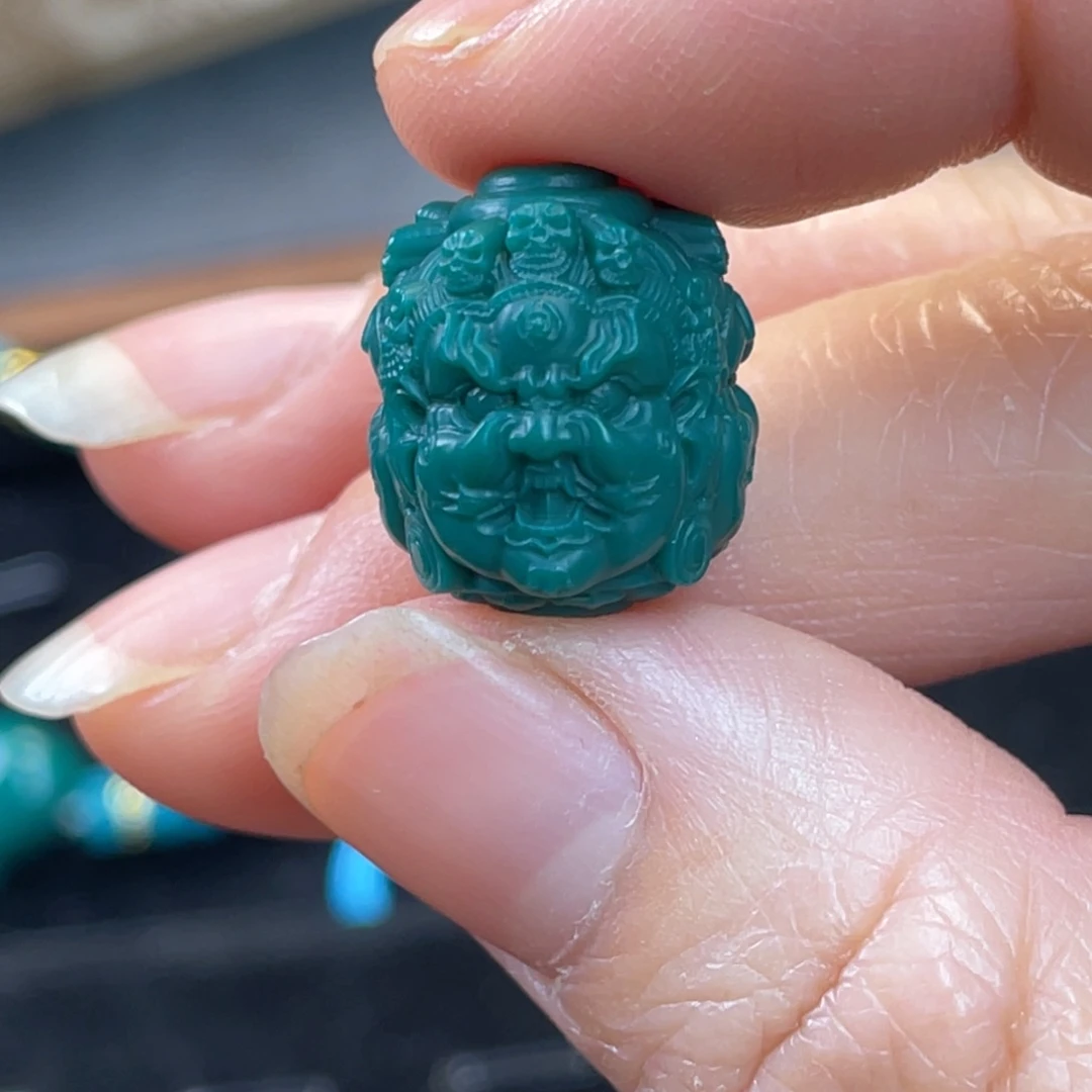 三面大黑天雕刻件