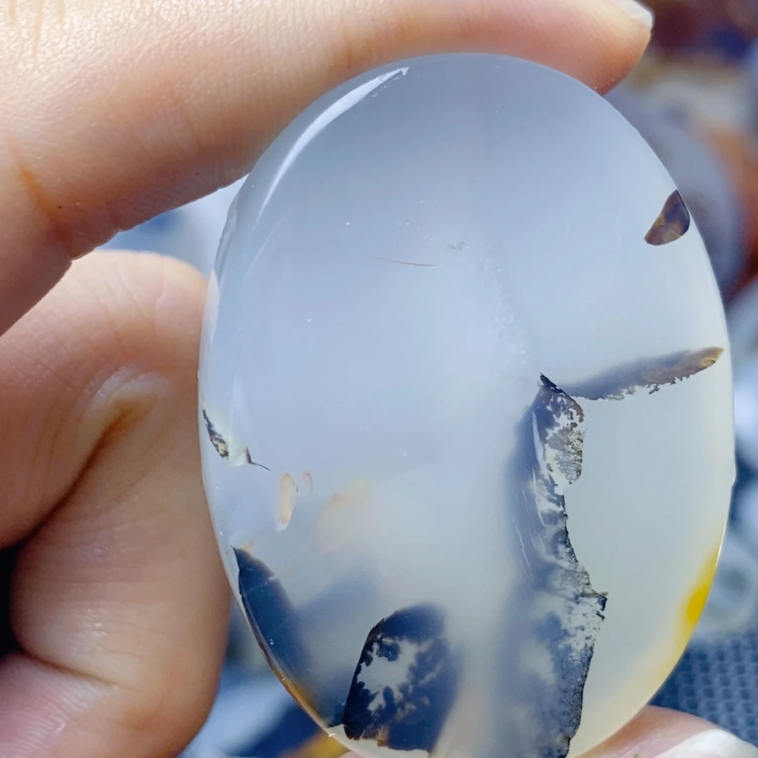 玛瑙/玉髓未镶嵌珠宝奇石