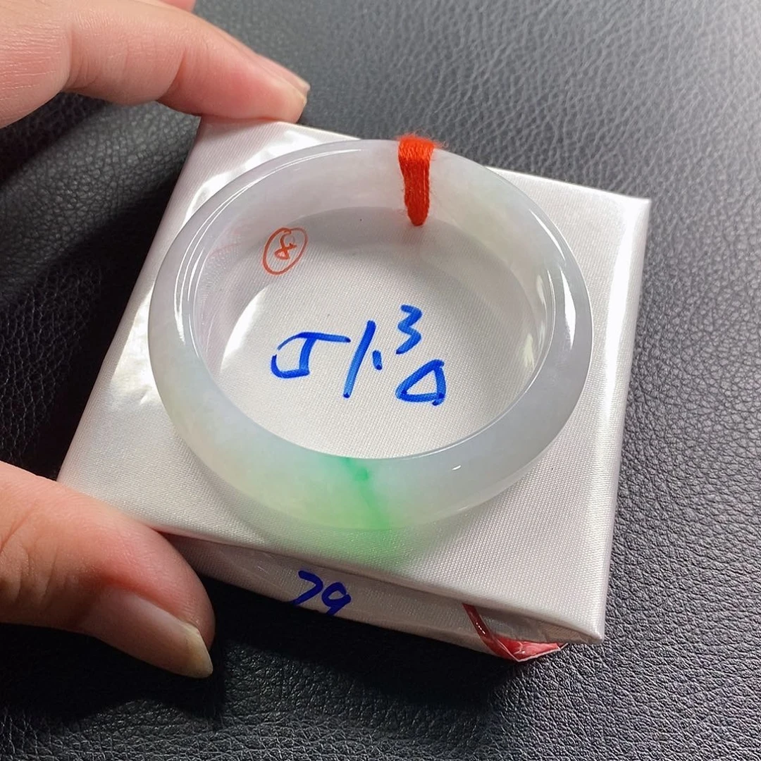 翡翠手镯未镶嵌8号链接