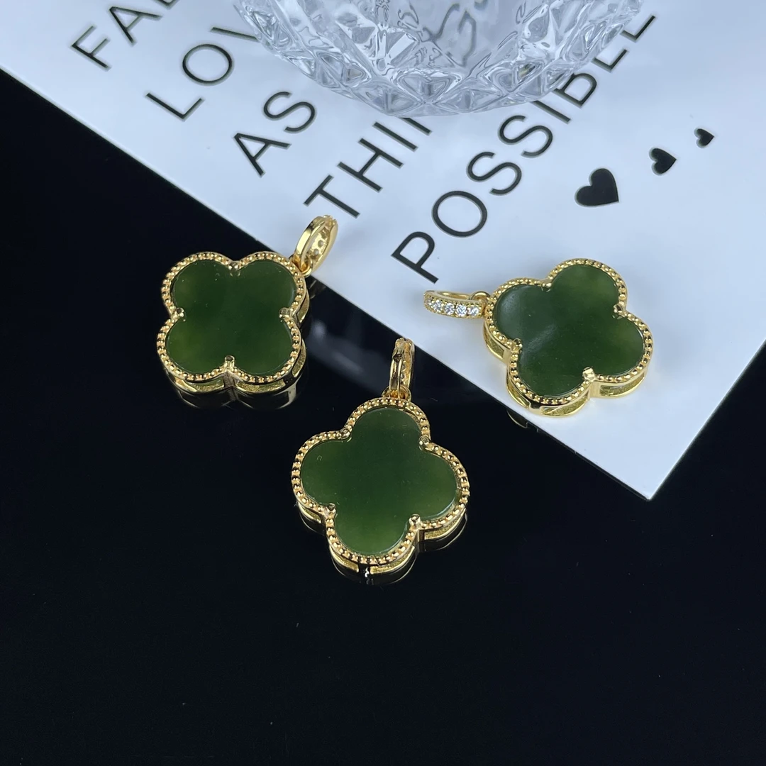 【大牌同款】S925银和田玉碧玉经典四叶草吊坠约21X15*3.8mm
