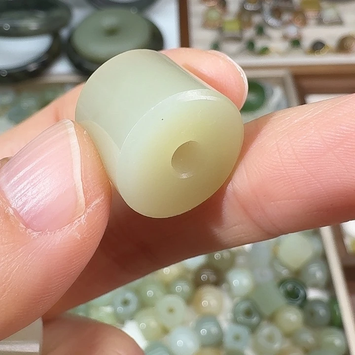 和田玉未镶嵌颈饰116