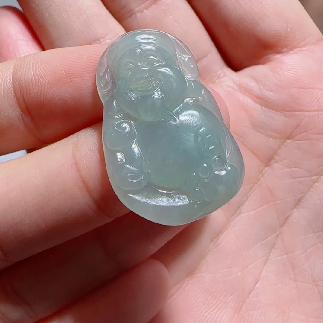 翡翠未镶嵌颈饰财爷