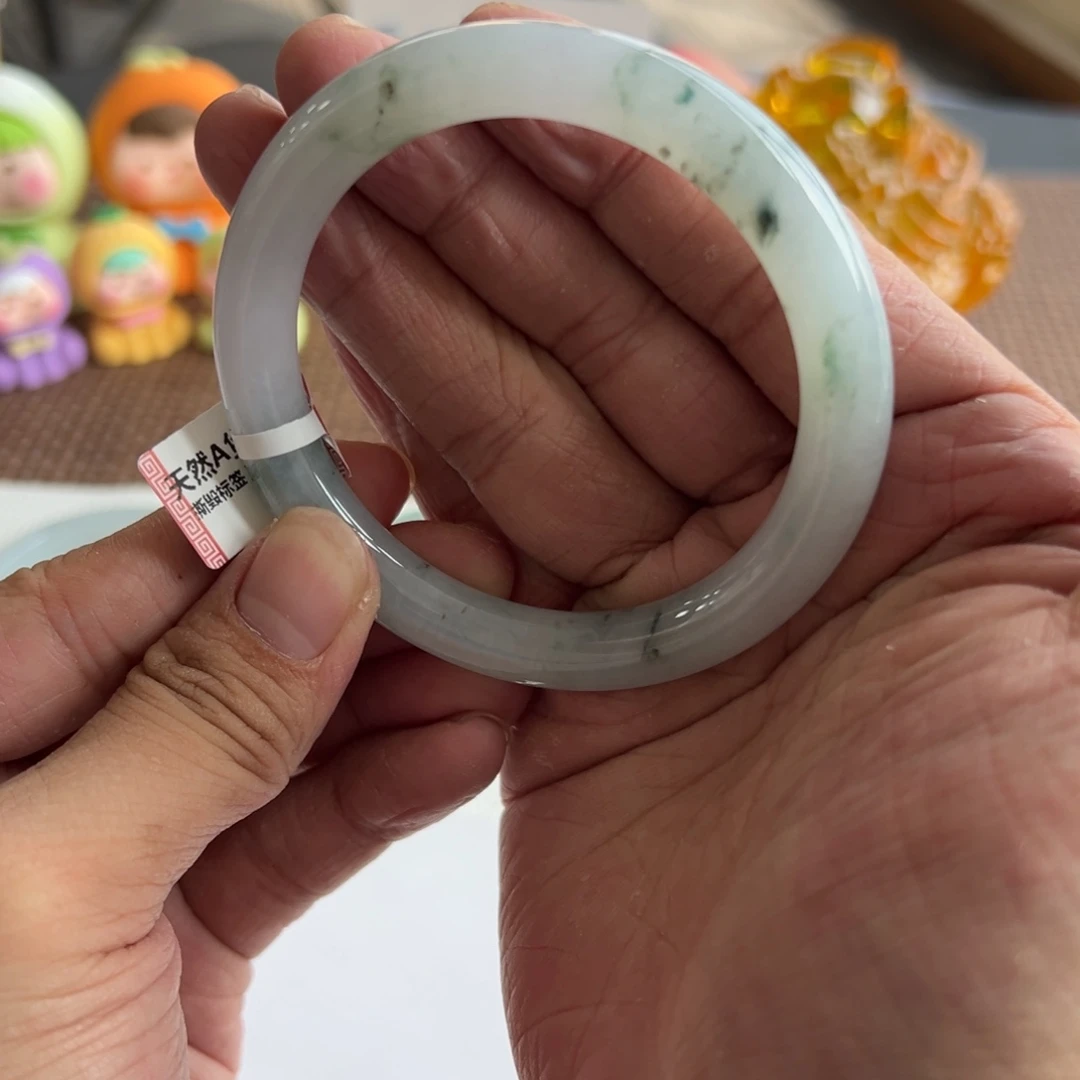 翡翠未镶嵌手镯26号56