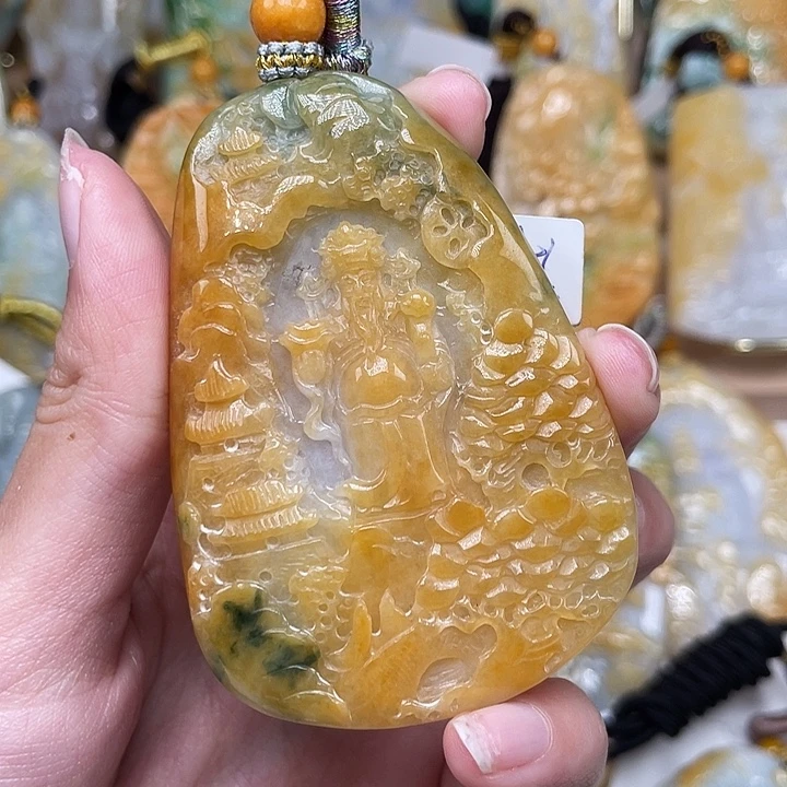 玥***啊翡翠未镶嵌颈饰天然缅料a货吊坠