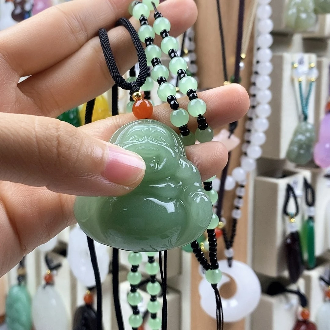 静***…石英质玉未镶嵌颈饰