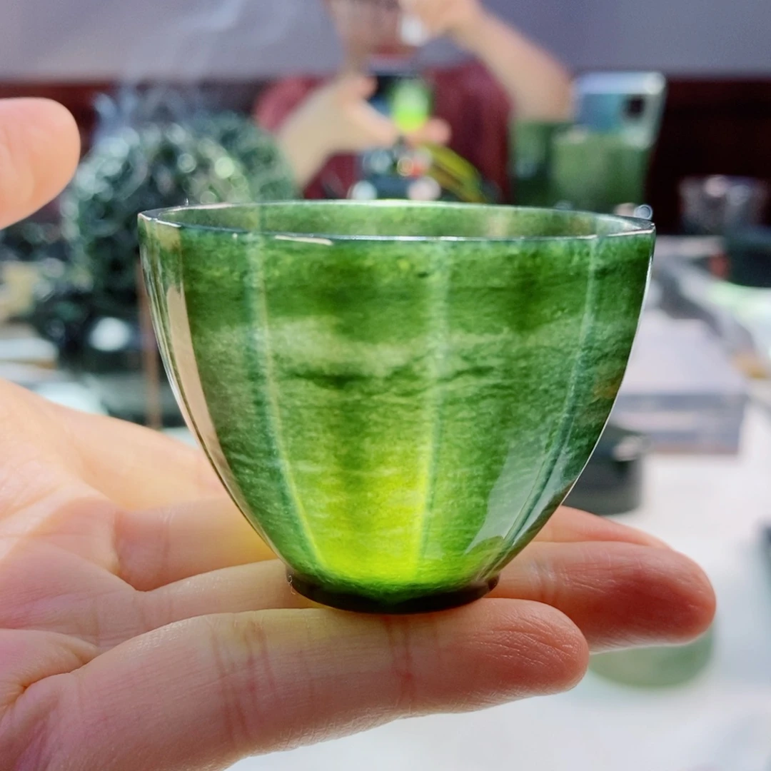 未镶嵌和田玉（青玉）摆件