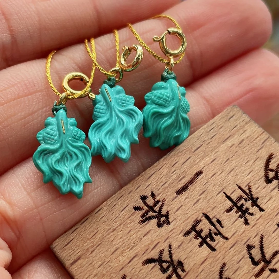 绿松石颈饰未镶嵌