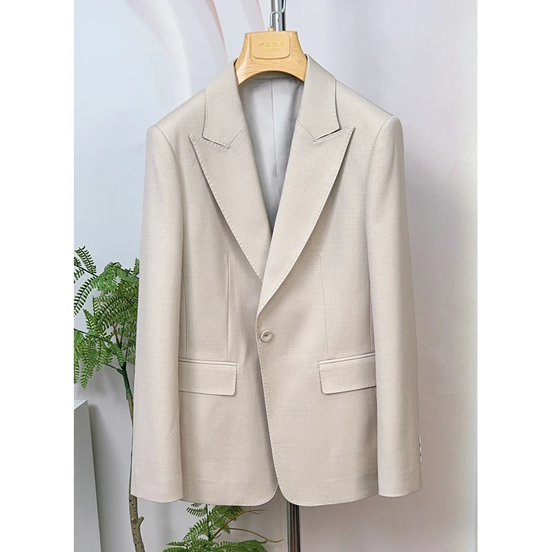 珂珂推荐 2025春季新款一粒扣小西装外套女简约时尚修身商务女装