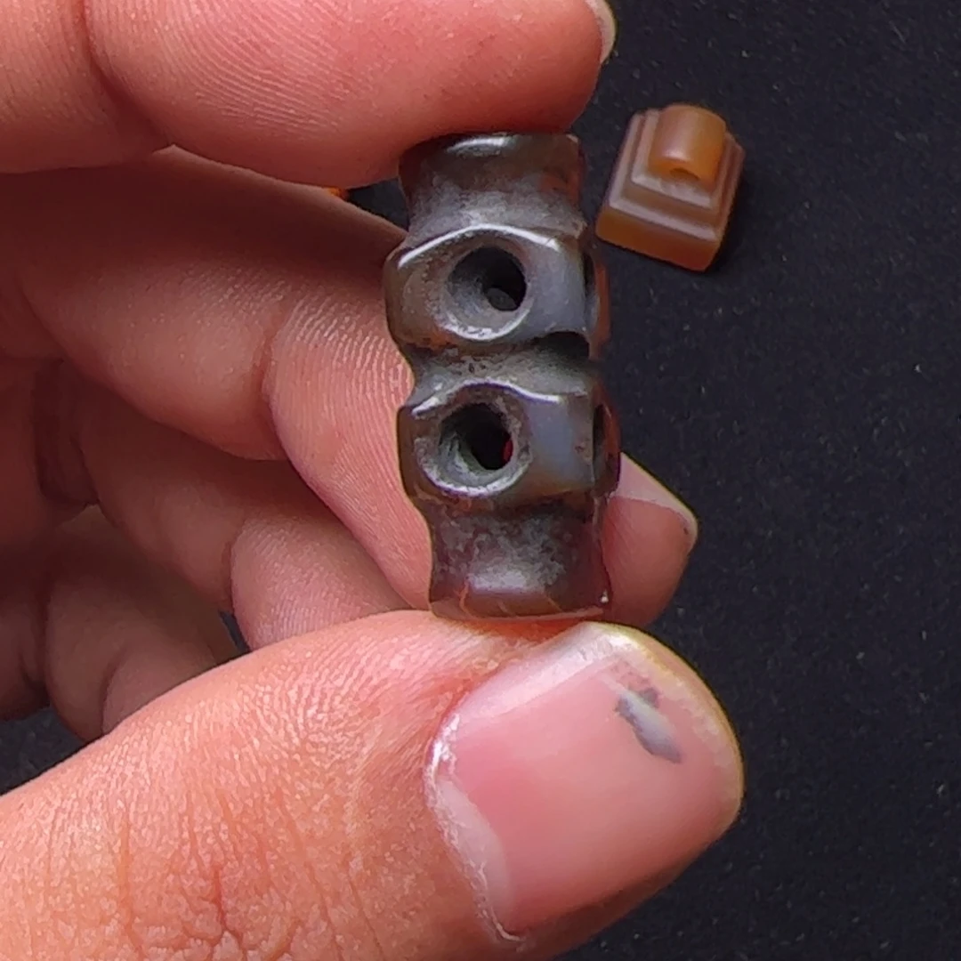 雷***子玛瑙/玉髓未镶嵌配饰