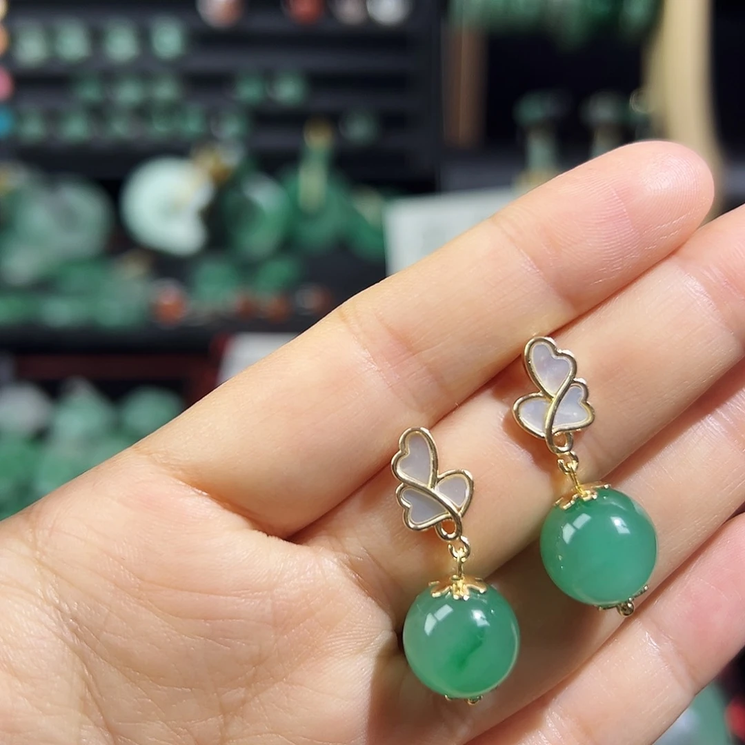 石英质玉合金耳钉