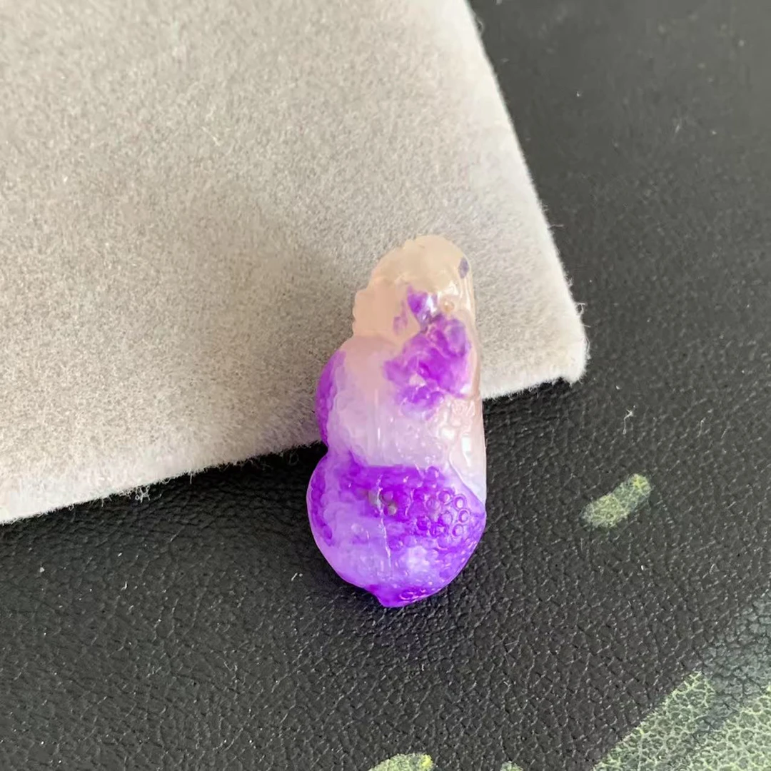 天然舒俱来吊坠葫芦形状