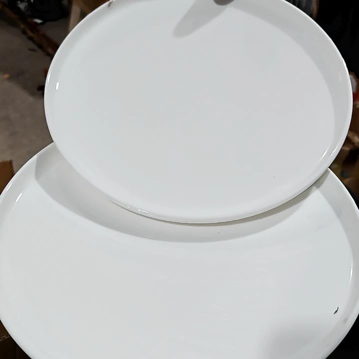 摆件盘子碗茶壶啥都有