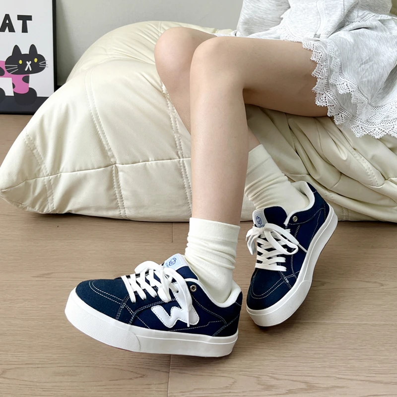 学院风厚底帆布板鞋女ins潮百搭情侣休闲透气面包鞋子男2025新款