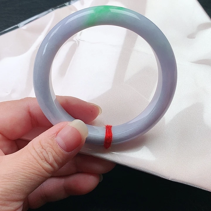 翡翠手镯未镶嵌翡翠121