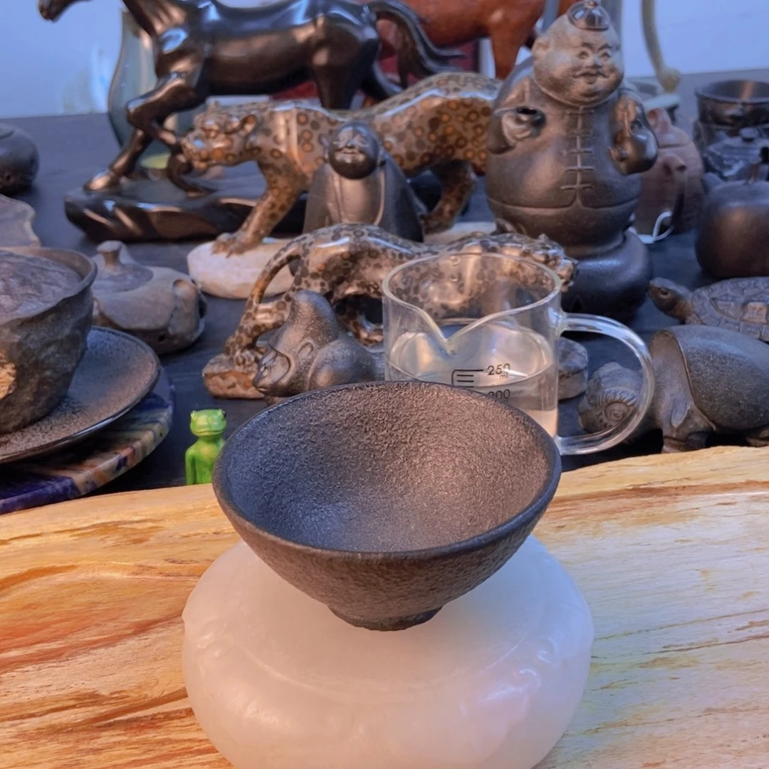 石石刻刻天然乌金石斗笠杯
