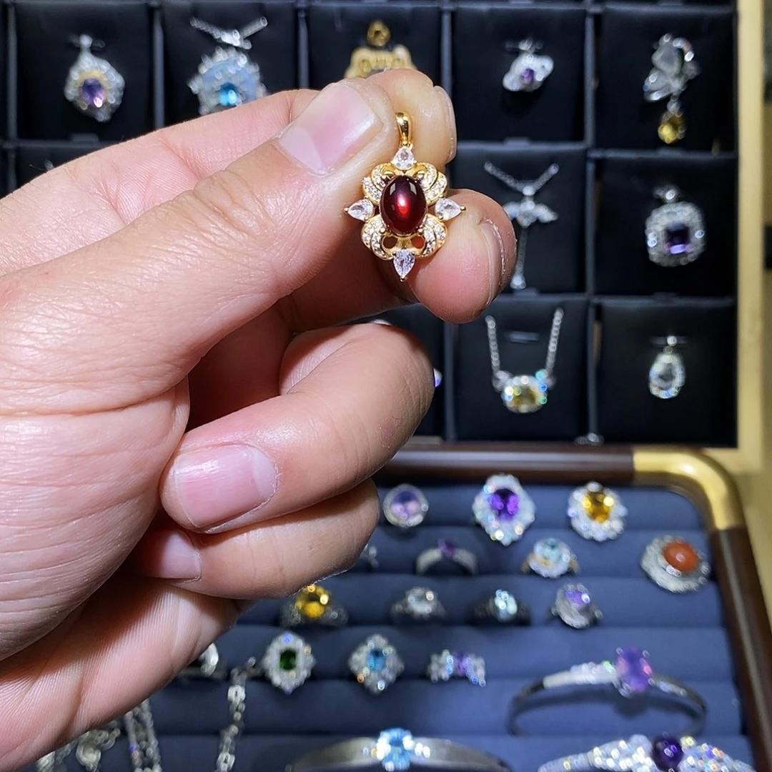 琥珀银S925镀金镶嵌颈饰