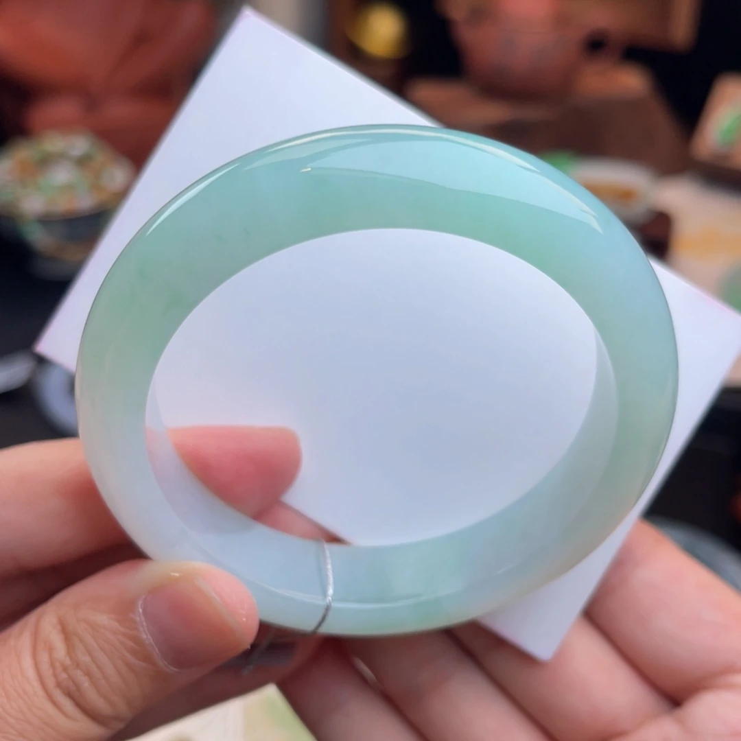 未镶嵌手镯翡翠正圈