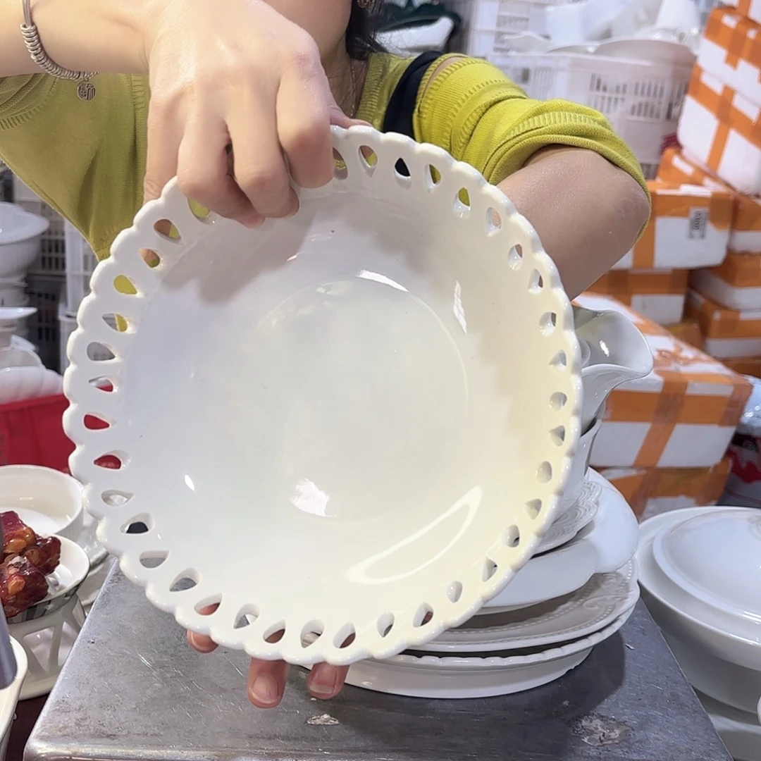盘微瑕产品………镂空碗一个