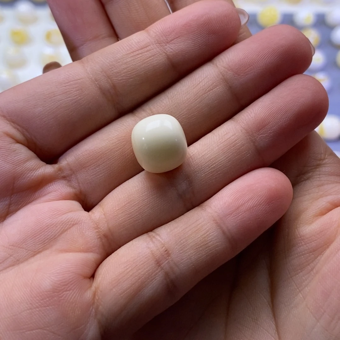 烽***城琥珀未镶嵌珠宝奇石