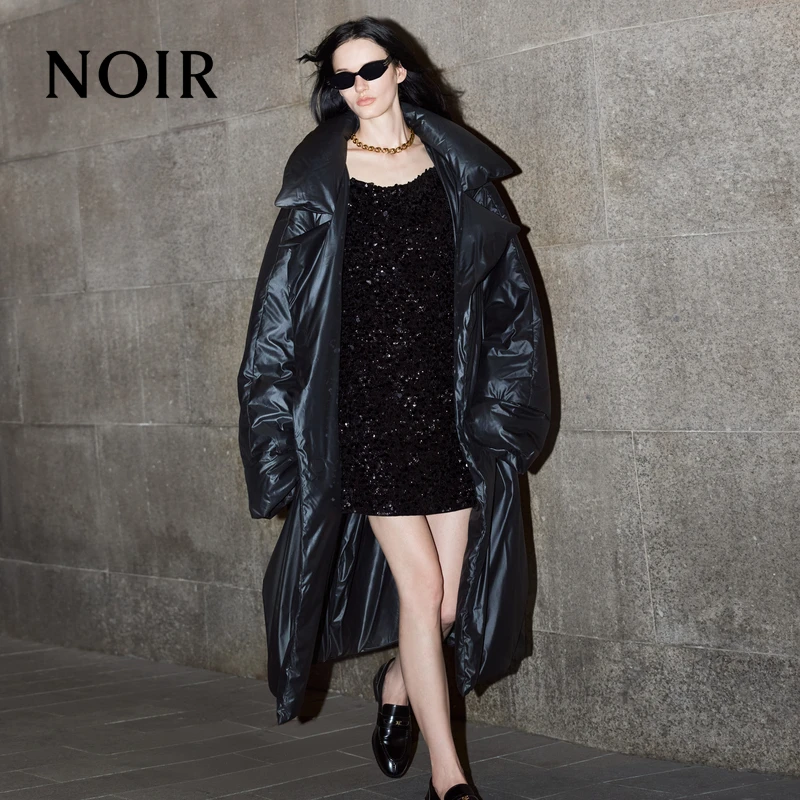 【NOIR系列】MOCO羽绒服90鹅绒秋冬时装缎光宽松轻暖MBD4EIN005