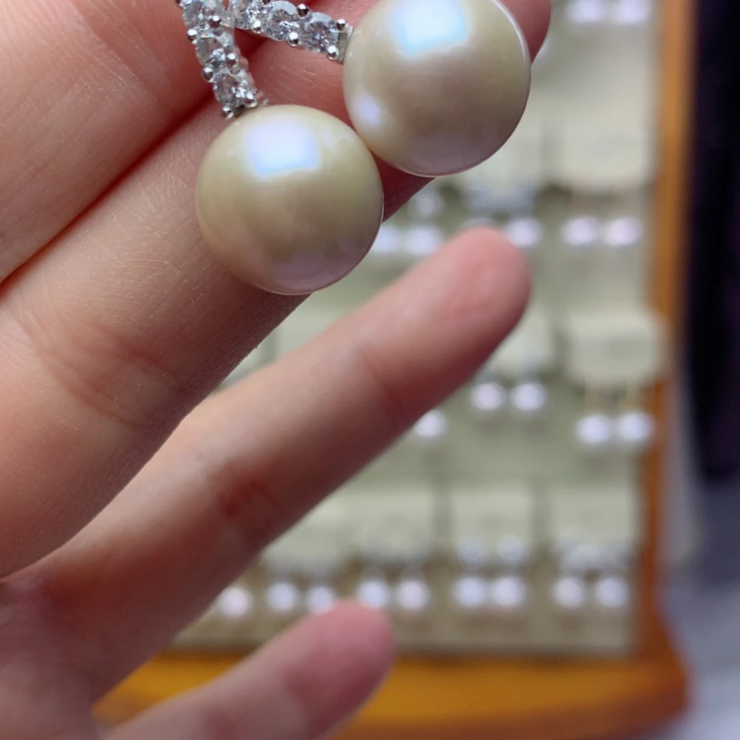 淡水珍珠耳饰银S925镶嵌不*乎0456