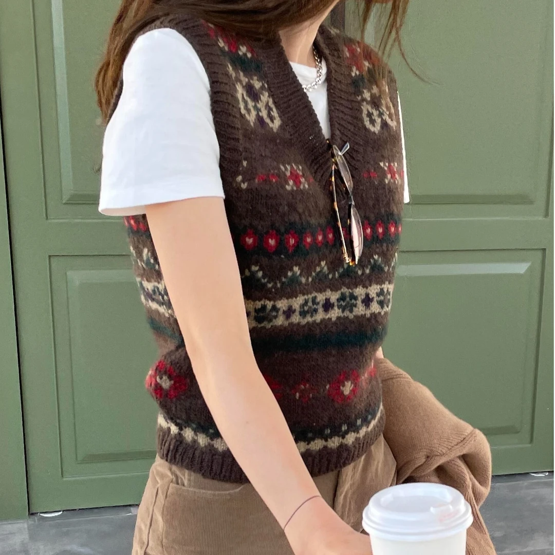 复古提花V领针织背心女2025秋冬撞色钩花费尔岛风针织背心无袖潮