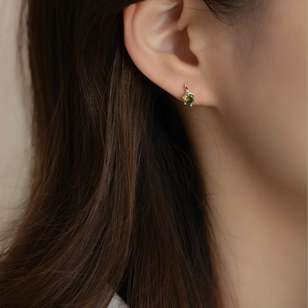 CIOEM KOUIM 铜合金耳饰 精致小钻耳圈蚊香盘耳夹高级感简约百搭