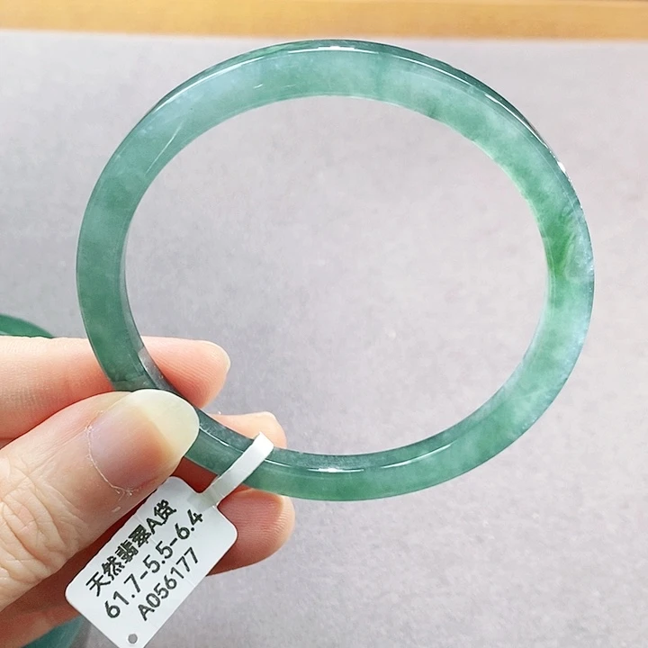 【闪购商品】未镶嵌手镯（圆镯）翡翠