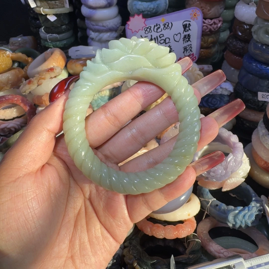 石英质玉（佘太翠）未镶嵌手镯27。54。微瑕不退换