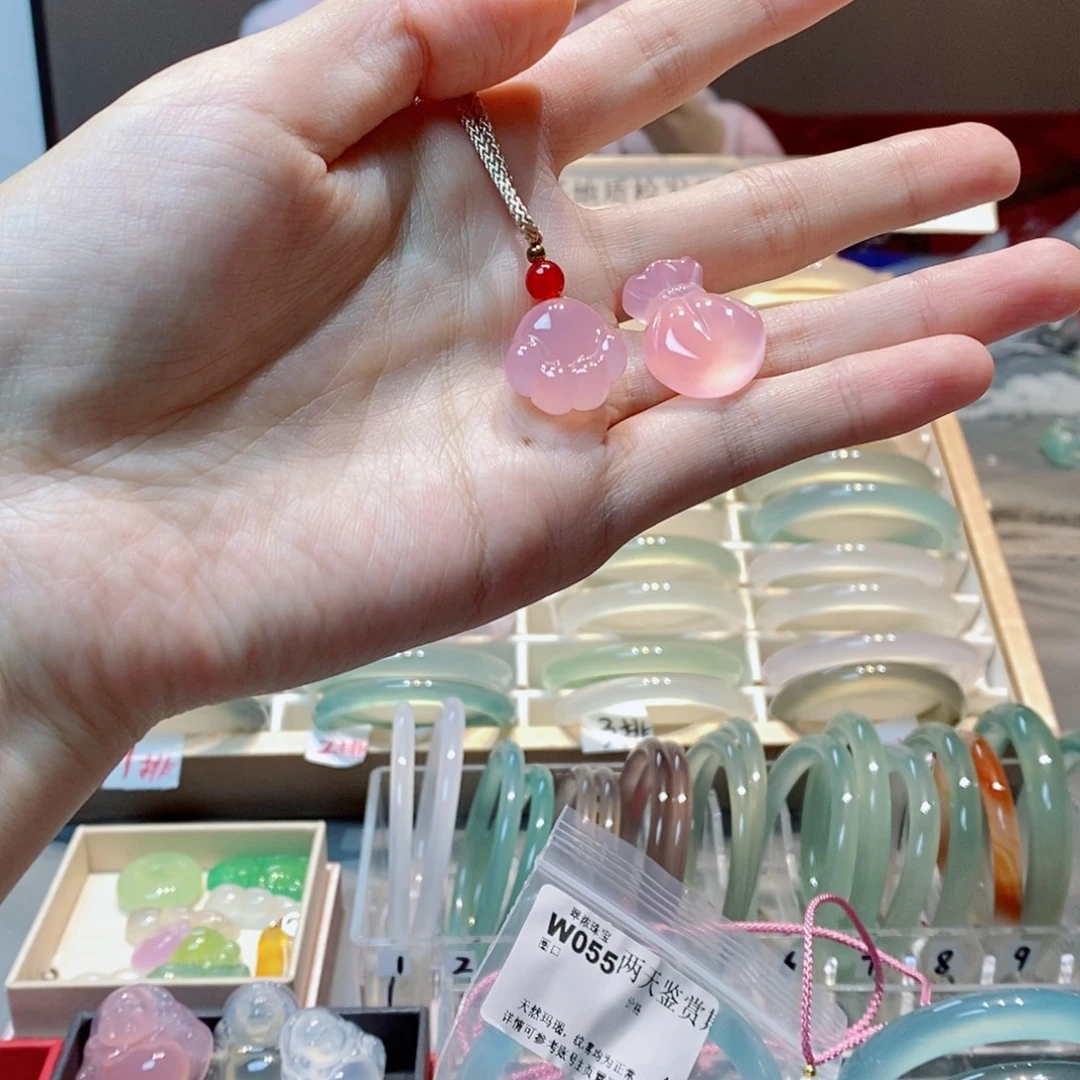 小****玛瑙/玉髓未镶嵌手镯