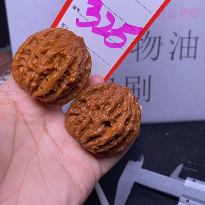 把件文玩核桃猫****魚325，41虎头