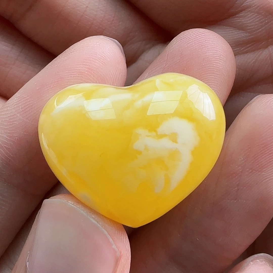 未镶嵌蜜蜡珠宝奇石