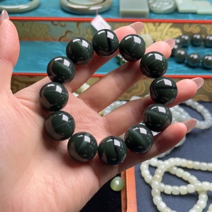 和田玉（碧玉）未镶嵌手链