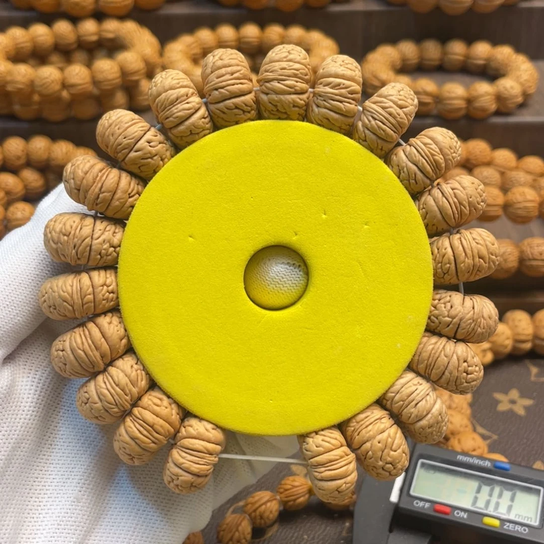 吊坠桃核龙鳞夹板