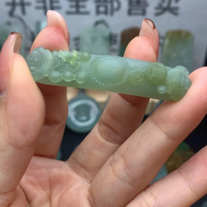定制翡翠未镶嵌天然翡翠