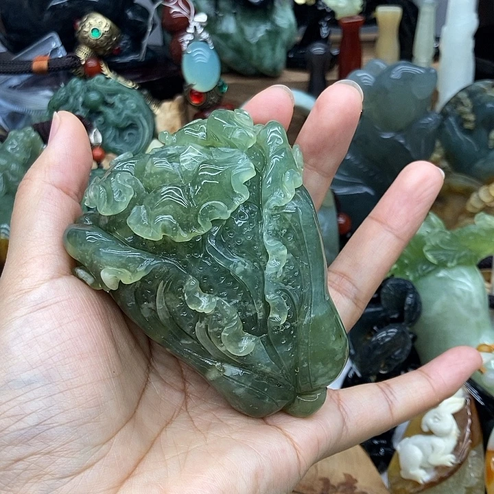 岫玉未镶嵌手把件