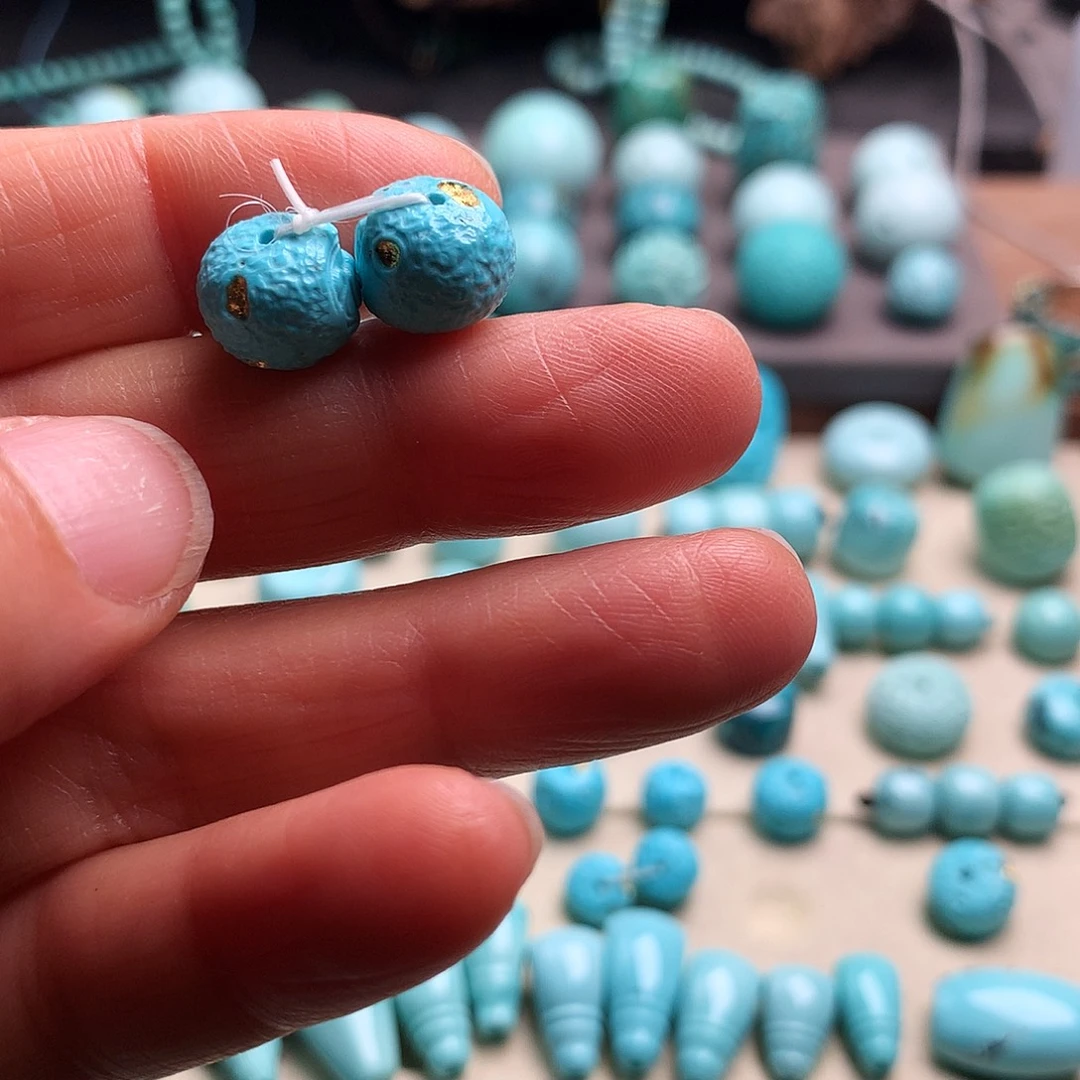 绿松石未镶嵌颈饰