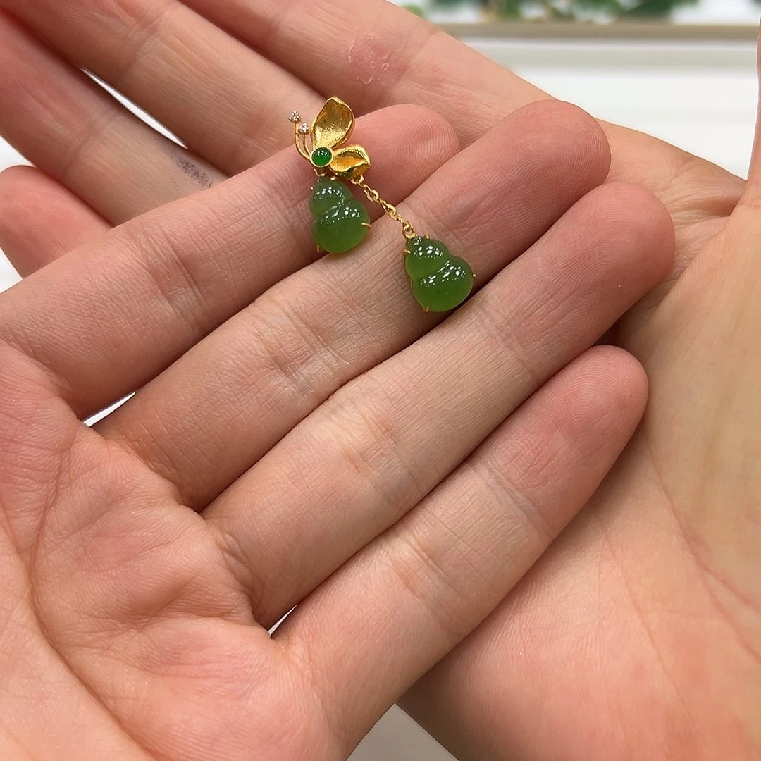 和田玉18K金镶嵌颈饰小*颜色多样性发货拍一发一