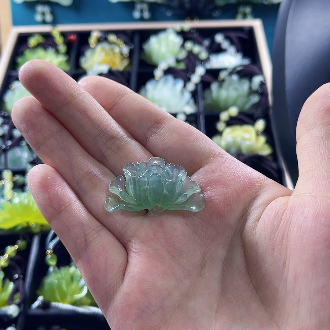 蛇纹石玉颈饰未镶嵌双***静