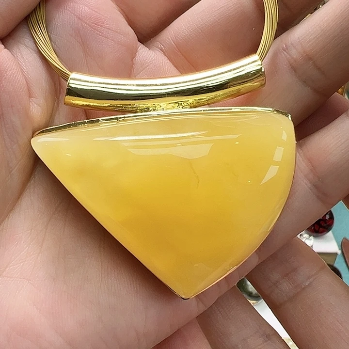 颈饰未镶嵌南红玛瑙