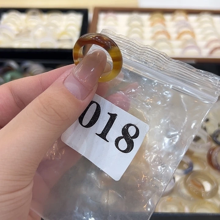 玛瑙/玉髓合金戒指18港16