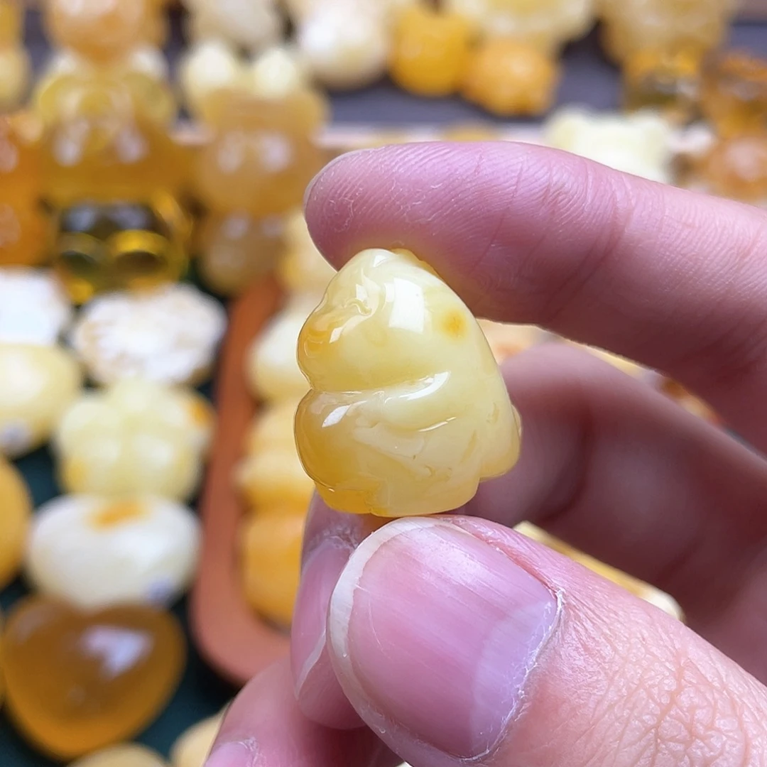 琥珀裸石未镶嵌蜜蜡
