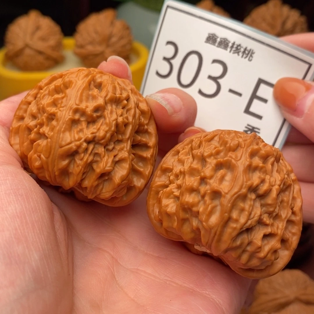 文玩核桃把件白狮43