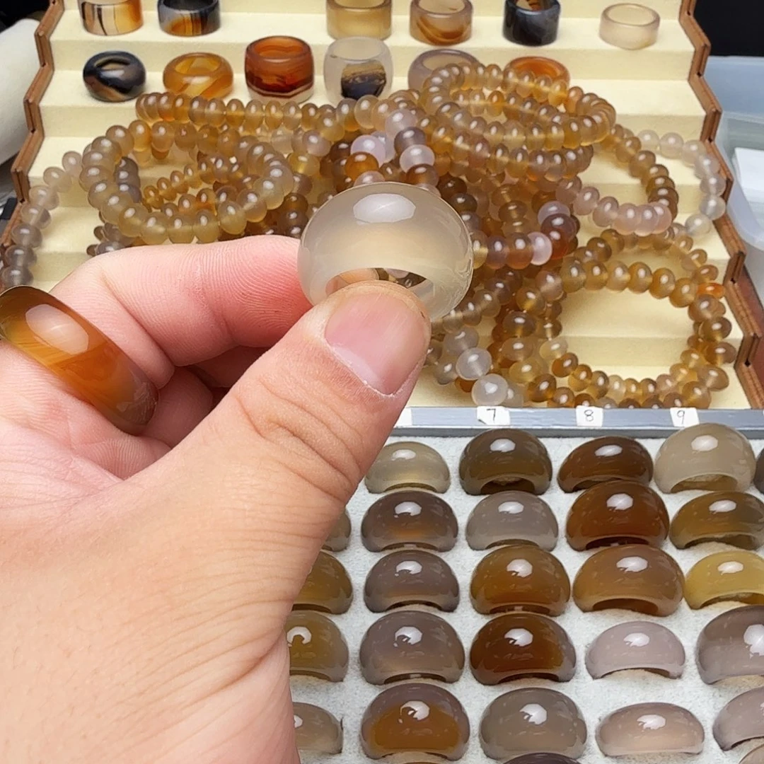 玛瑙/玉髓未镶嵌戒指8号13圈不退不换介意勿拍