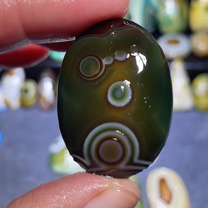 玛瑙/玉髓未镶嵌珠宝奇石