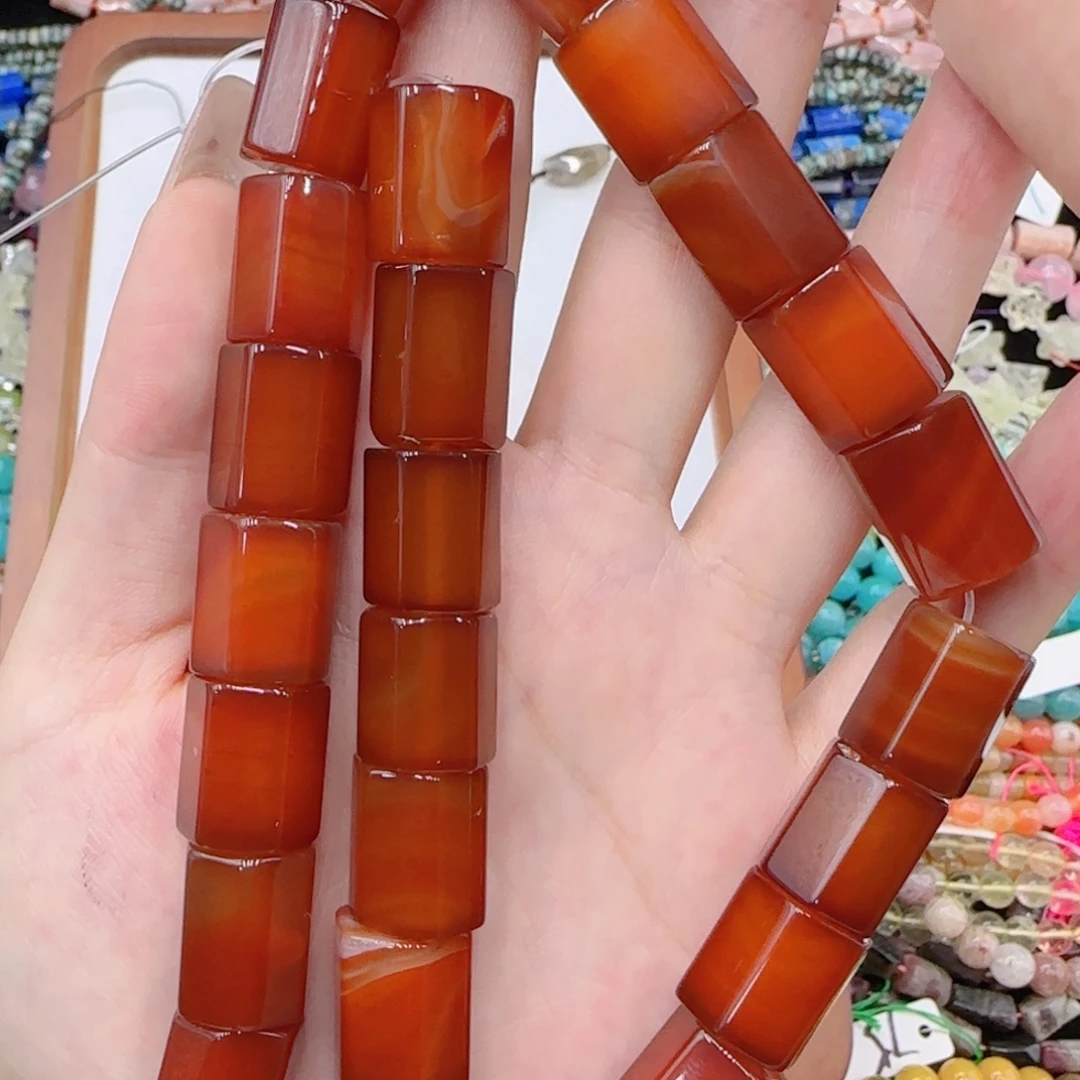 未镶嵌玛瑙/玉髓珠宝半成品红玛瑙六角圆柱一条